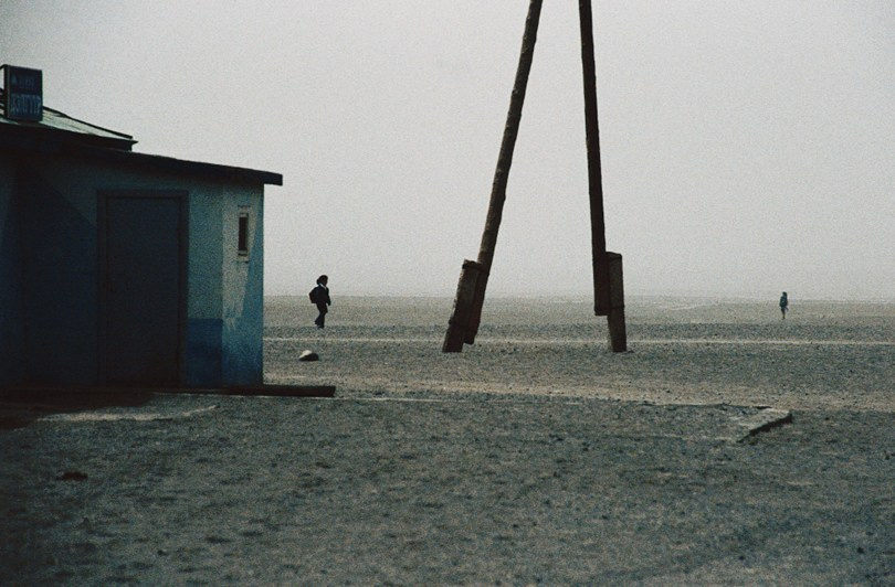 Kids going to school, Gobi desert, Ömnögovi province, Mongolia. April 2005