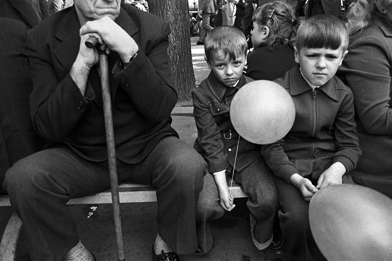 Два брата на Первомае, Запорожье, УССР. 1983