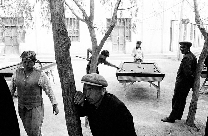 Opal village, Kashgar prefecture, Xinjiang Uygur autonomous region, China. 2000