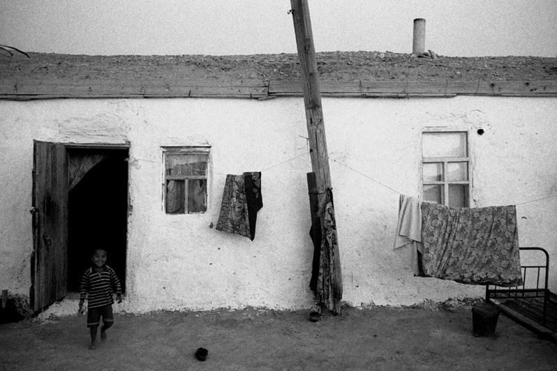 Tastubek village, Aralsk district, Kyzyl-Orda region, Kazakhstan. August 2001