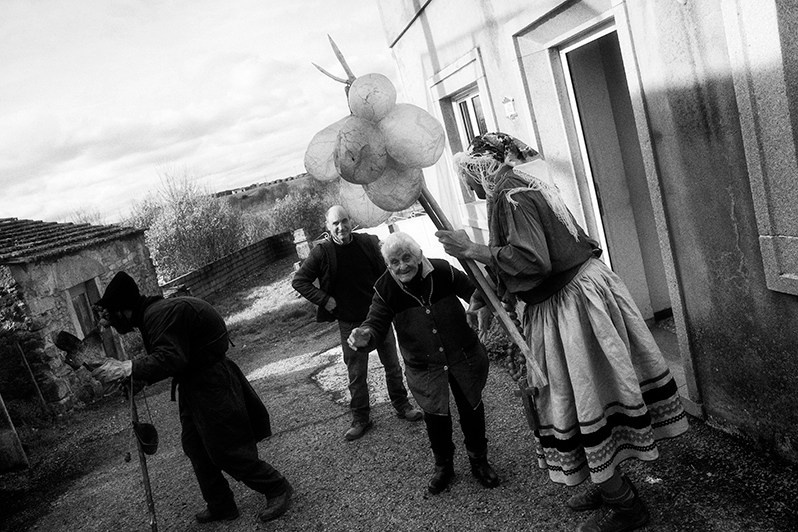 An inhabitant of the village very happy to receive a visit from “Velho” and “Galdrapa”, Miranda do Douro municipality, Bragança district, Trás-os-Montes region, Portugal. 2022