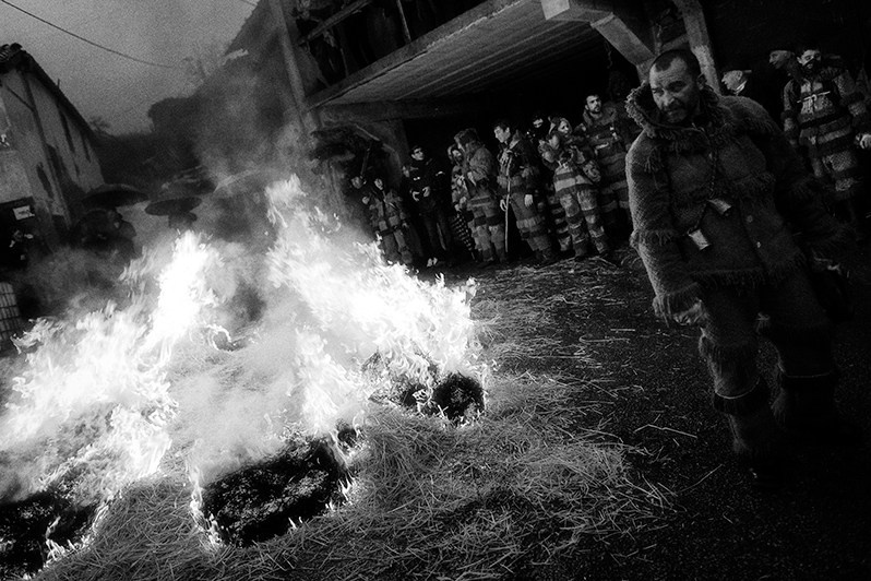 The “Máscaros” light a bonfire as an act of purification, Vinhais municipality, Bragança district, Trás-os-Montes region, Portugal. 2017