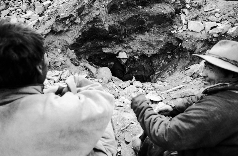 Illegal gold mine, Mongolia. 2009