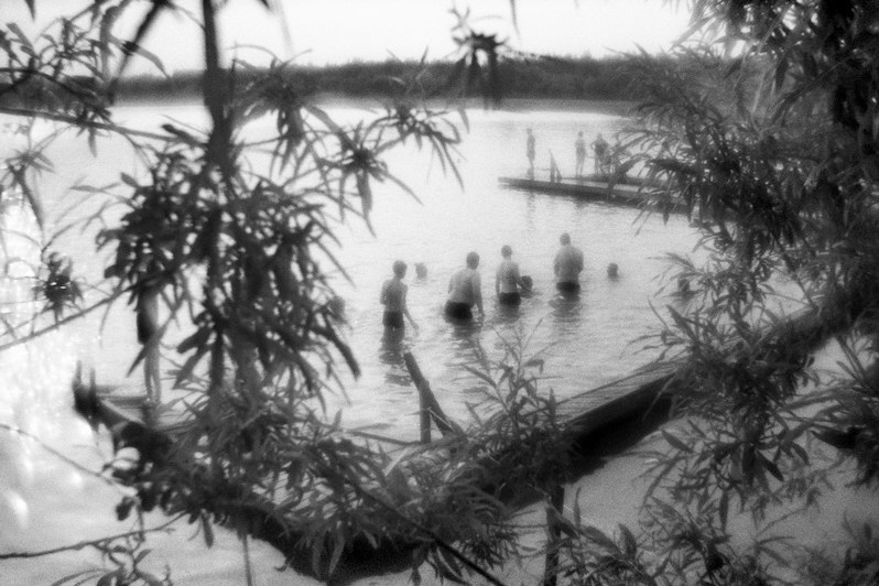 Летний отдых у пруда, Сургут, Ханты-Мансийский автономный округ-Югра, Тюменская область, Россия. Июль 2023