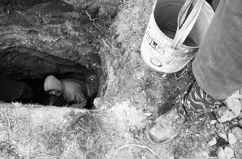 Незаконная золотая копальня, Монголия. 2009