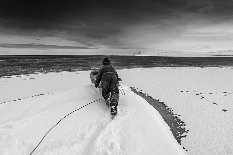 Ragnar Axelsson / Arctic Heroes. Noga Creative Union