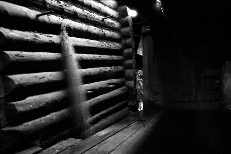 Рыбацкие сети, деревня Погост, Пудожский район, Карелия, Россия. 2000