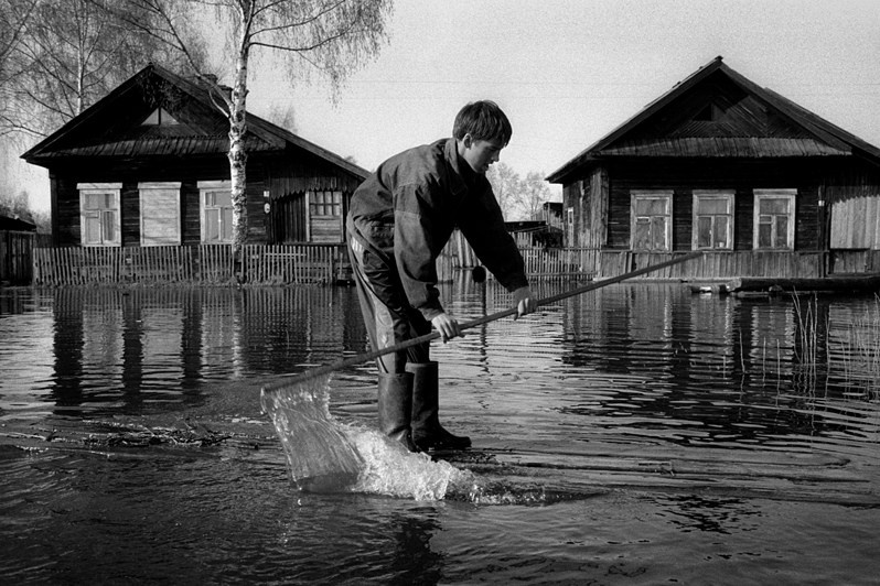 слобода Дымково, Первомайский район, Киров, Россия. 1995