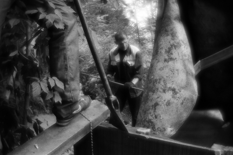 Снос палатки Вали и Саши, район Тропарёво-Никулино, Москва, Россия. 3 июня 2015