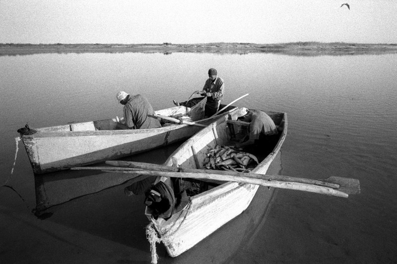 Fishing today, Lake area, Aralsk district, Kyzyl-Orda region, Kazakhstan. August 2001