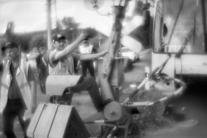 ДТП: автобус врезался в шлагбаум на железнодорожном переезде, Чусовой, Пермский край, Россия. Июль 2023