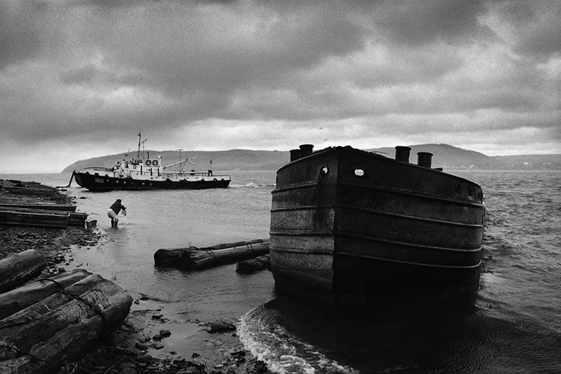 Старая баржа, остров Свияжск, Зеленодольский район, Татарстан, Россия. 1998
