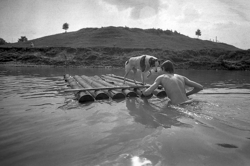 Маленький плот, близ Зеленодольска, Татарстан, Россия. 1988