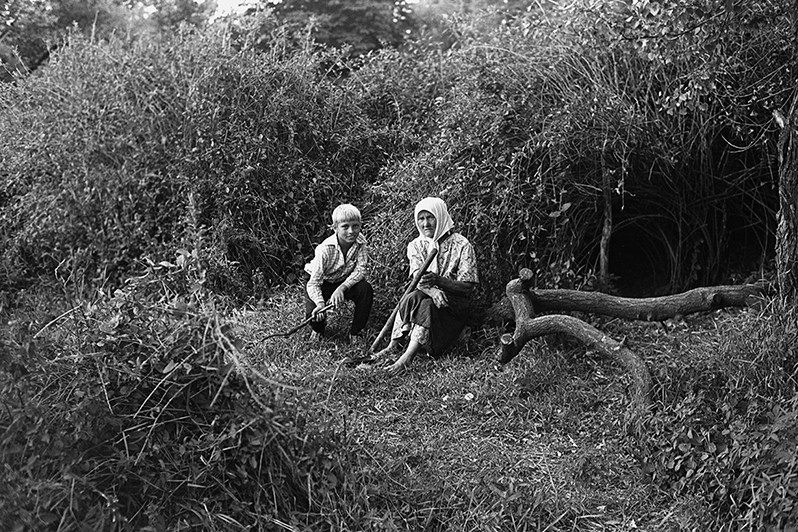 Бабушка с внуком, Запорожье, УССР. 1980