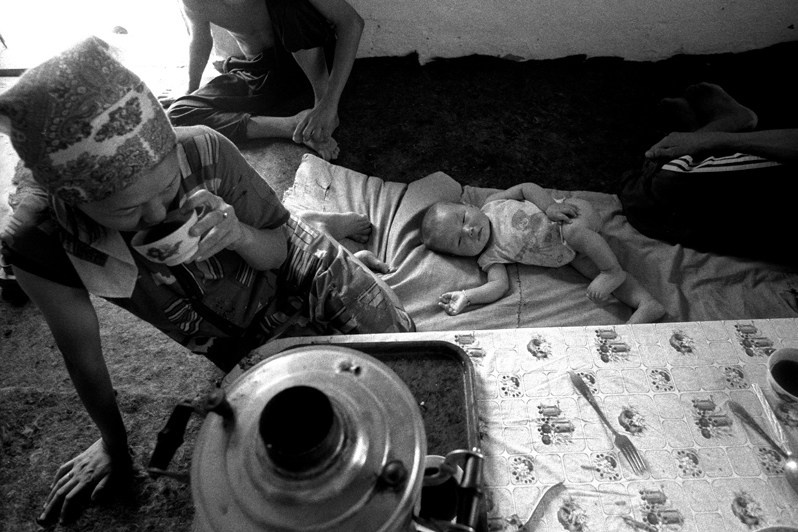 Family life, Karashalan village, Aralsk district, Kyzyl-Orda region, Kazakhstan. August 2001 