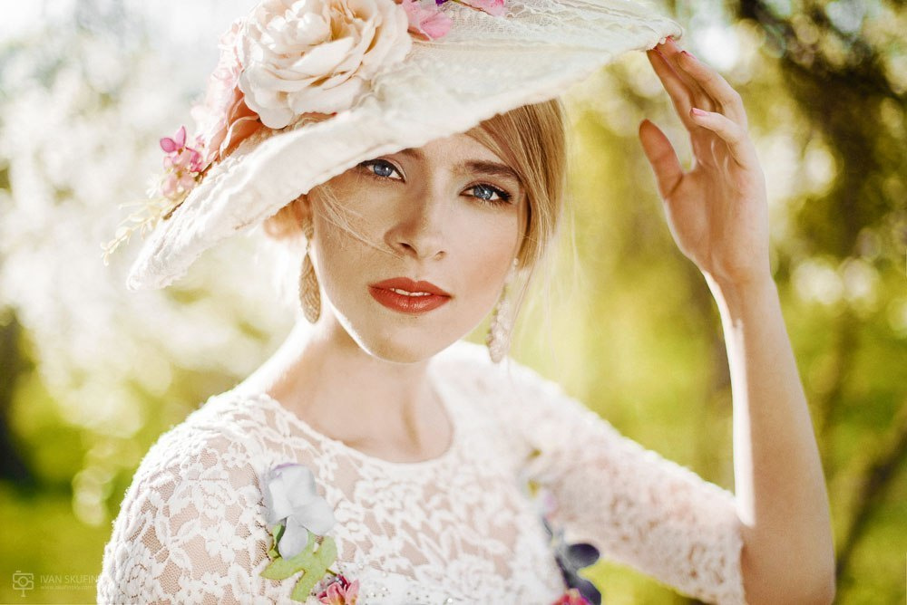 Фото [id6765373|Иван Скуфинский]
Модель [id118988801|Ксюша Шролик]
Стиль [id52842314|Ольга Попова]
Визаж [id9316548|Екатерина Мостовая]
Прическа [id18795770|Маша Мирошниченко]