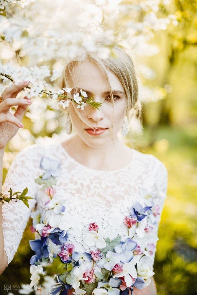 Фото [id6765373|Иван Скуфинский]
Модель [id118988801|Ксюша Шролик]
Стиль [id52842314|Ольга Попова]
Визаж [id9316548|Екатерина Мостовая]
Прическа [id18795770|Маша Мирошниченко]