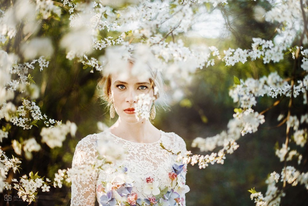 Фото [id6765373|Иван Скуфинский]
Модель [id118988801|Ксюша Шролик]
Стиль [id52842314|Ольга Попова]
Визаж [id9316548|Екатерина Мостовая]
Прическа [id18795770|Маша Мирошниченко]