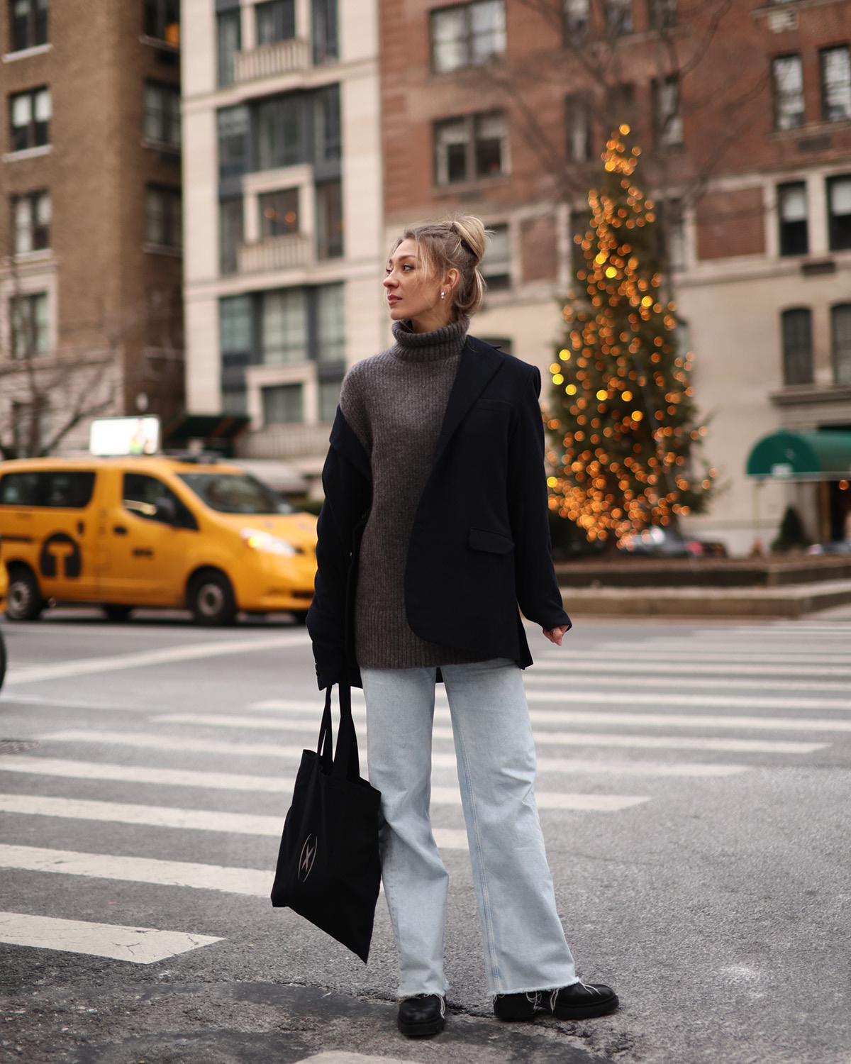 Street portraits. Fashion and portrait photographer Inga Makeyeva