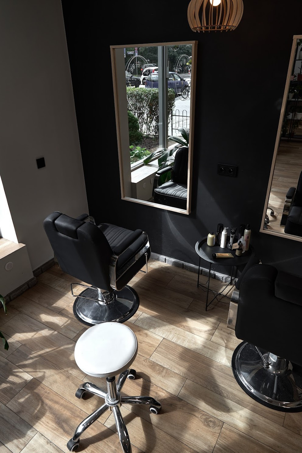 Photoshoot for a beauty salon. Calgary wedding photographer. Andrii Bielikov