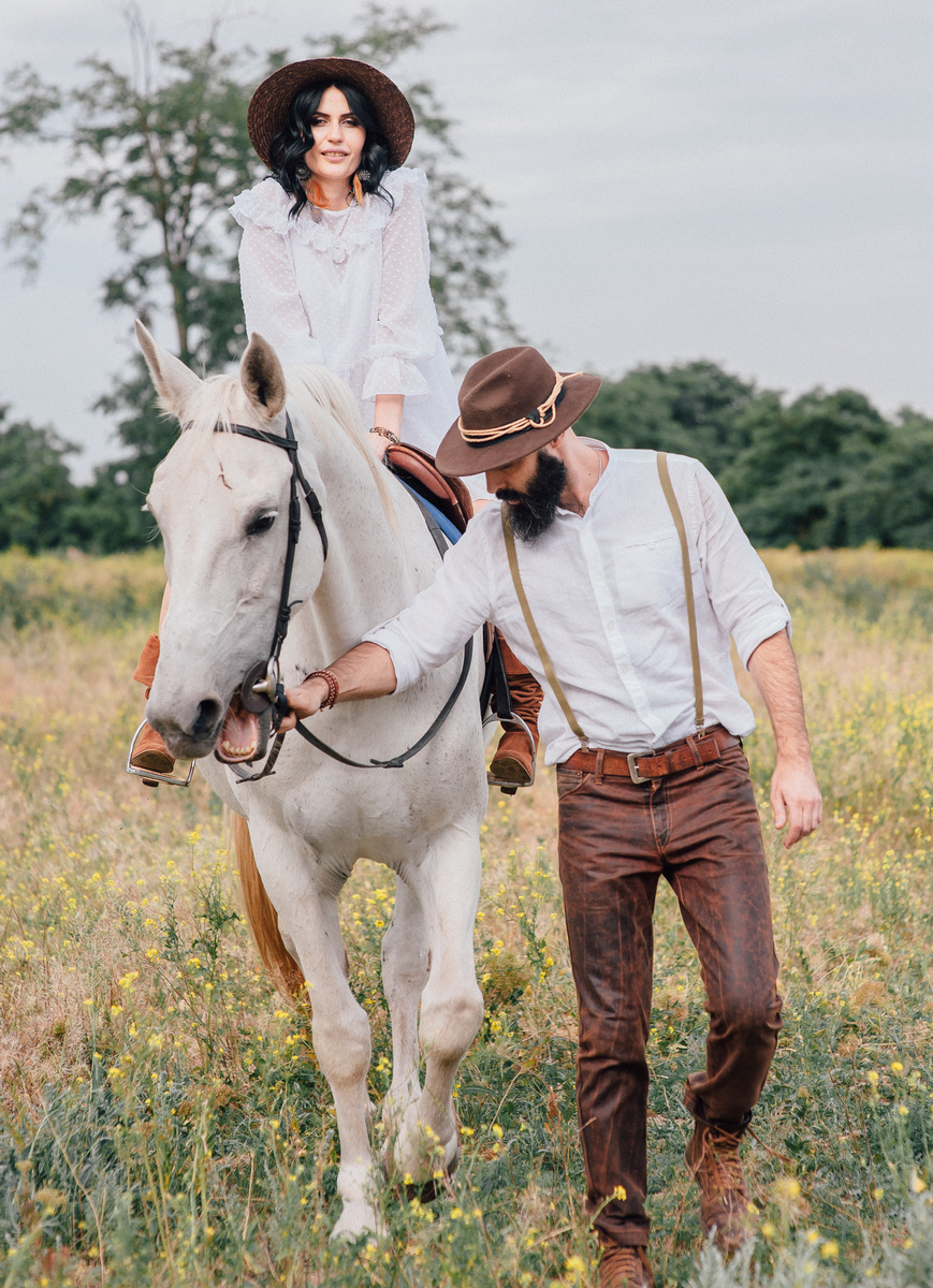Country Love. Elegant Wedding Photography