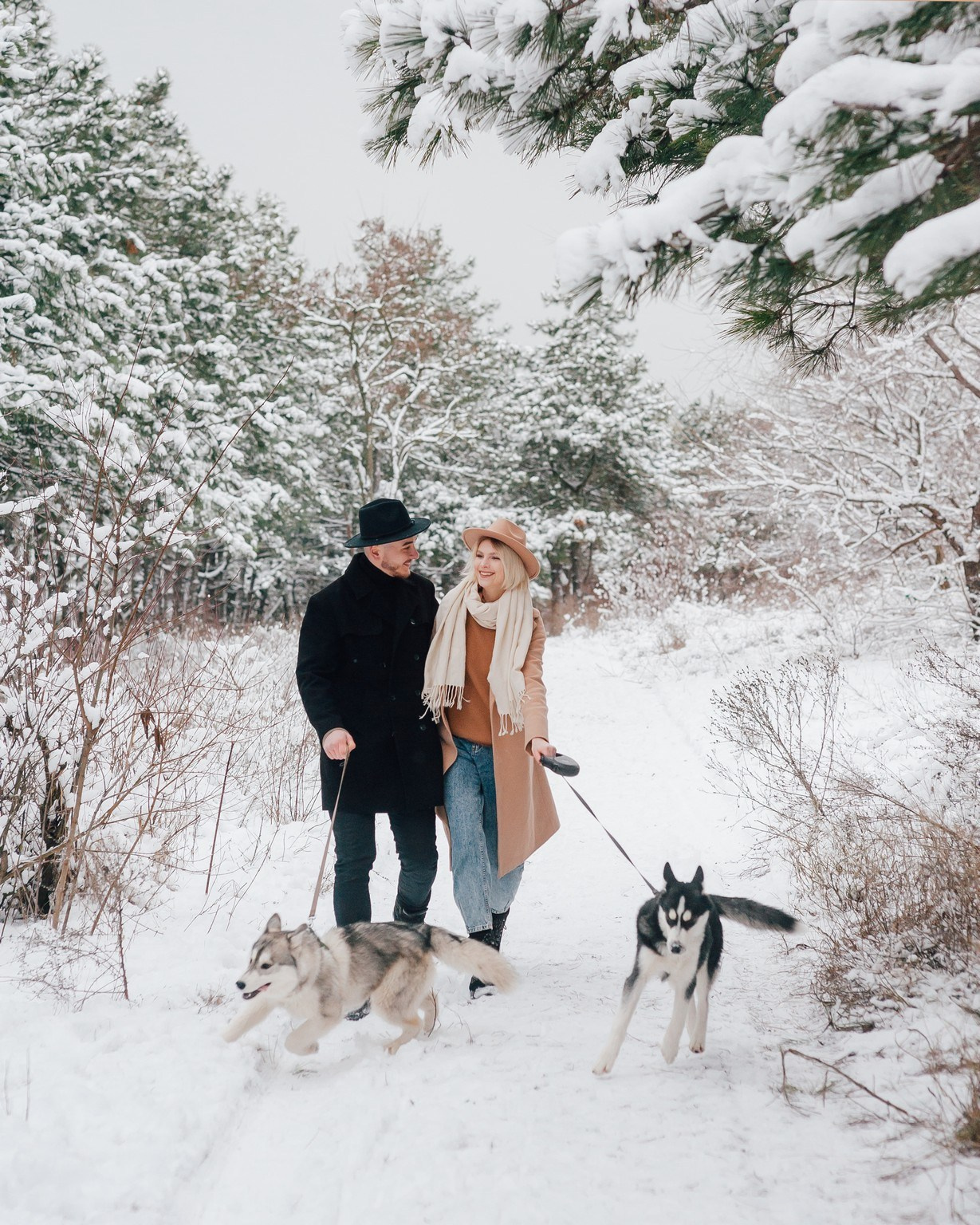 They loved dogs. Elegant Wedding Photography