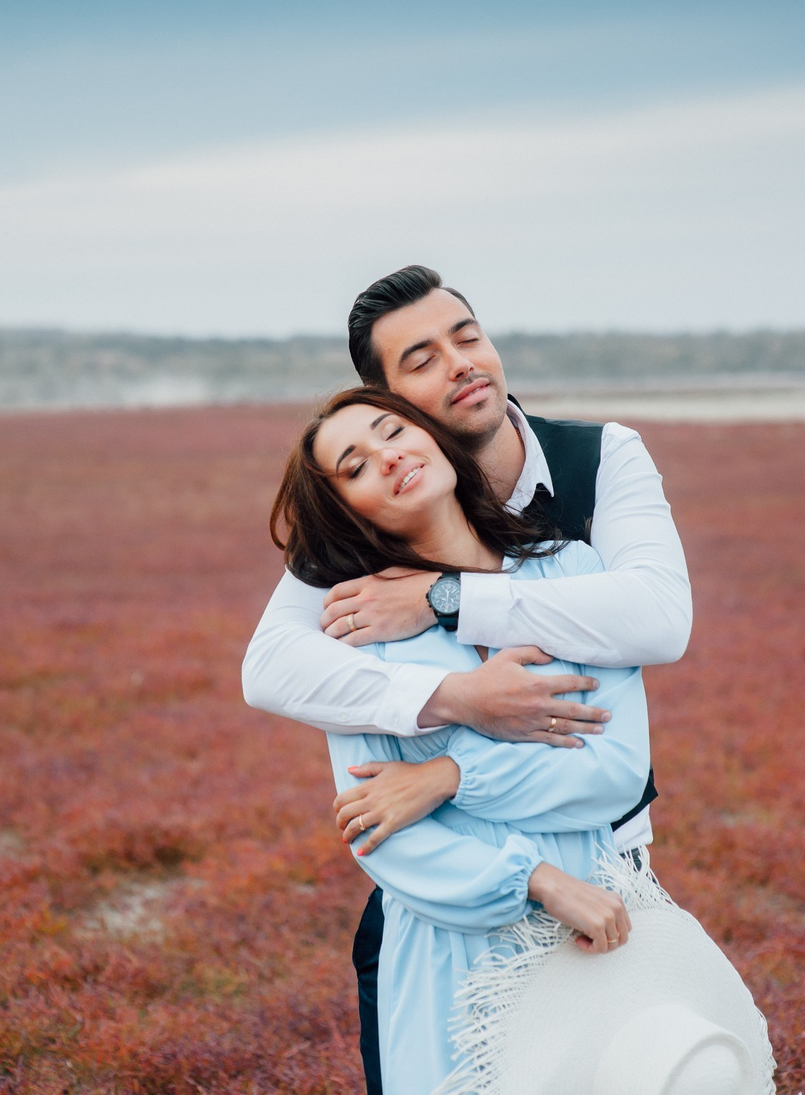 Blue Sky. Elegant Wedding Photography