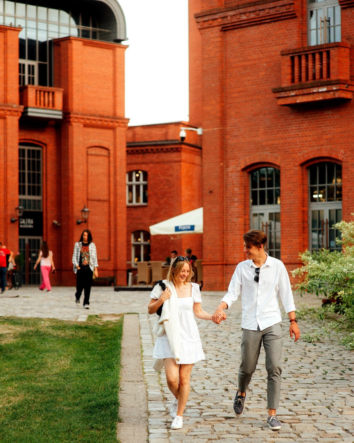 Short. Elegant Wedding Photography