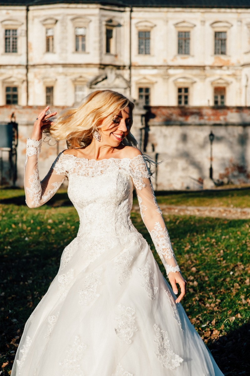 Winter freshness of the Carpathians. Elegant Wedding Photography