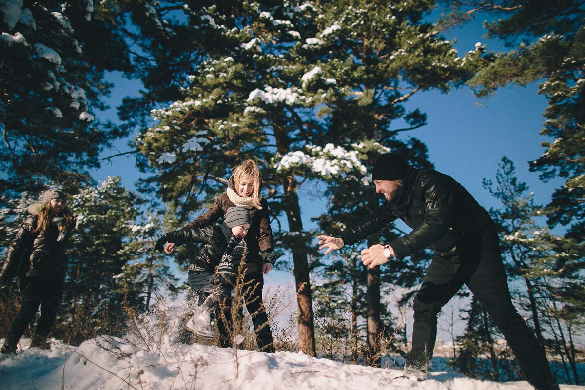 Андрей + Ира = Алина + Кирюша. Зима. Свадебный фотограф в Германии