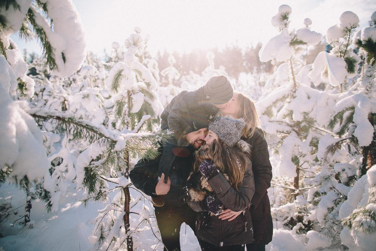 Андрей + Ира = Алина + Кирюша. Зима. Свадебный фотограф в Германии