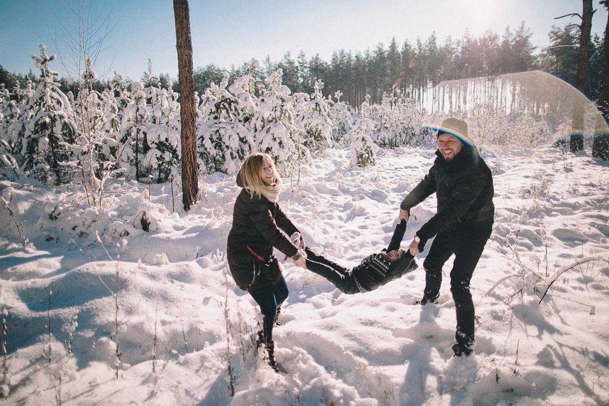 Андрей + Ира = Алина + Кирюша. Зима. Свадебный фотограф в Германии