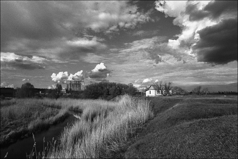 "On boondocks of the farm of Senshin", farm of Senshin, village of Oblivskaya district, Rostov-on-Don region, Russia, May 2011