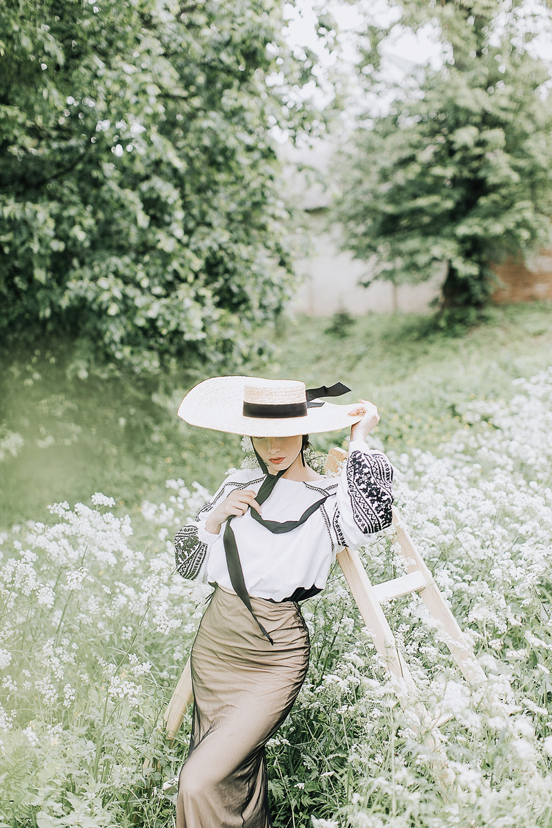 Lovely. Головна