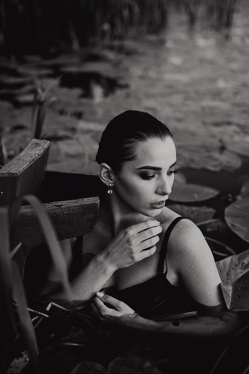 Single Tear. Головна