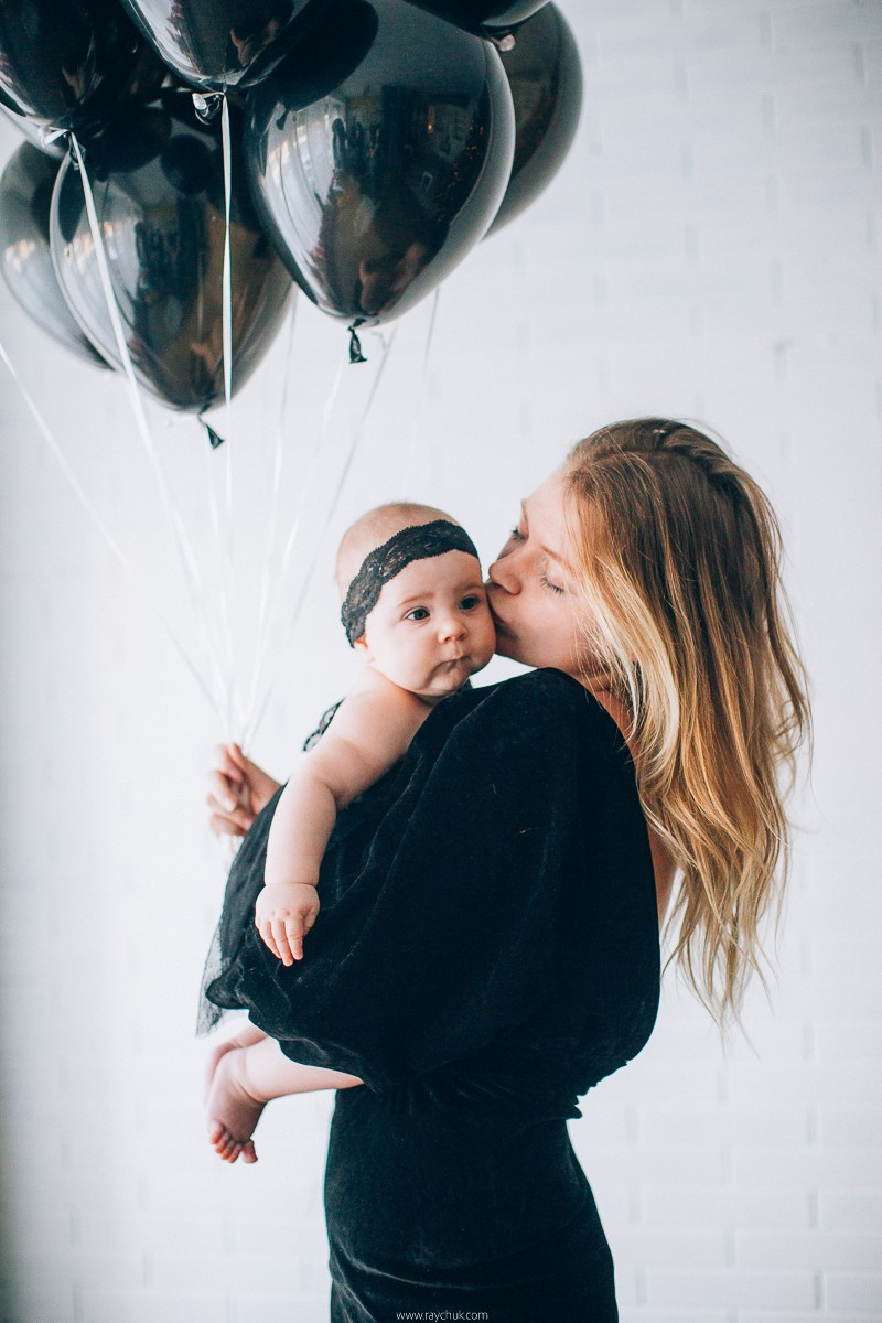 Black dress. Family. Головна