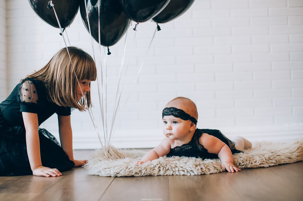 Black dress. Family. Головна