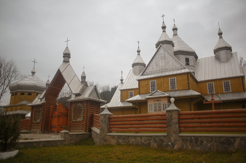 Ukraine. Precarpathian. Головна