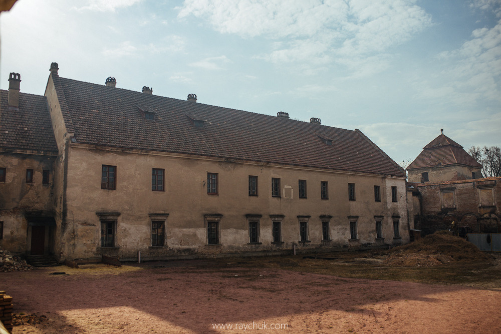 Ukraine. Zhovkva. Головна