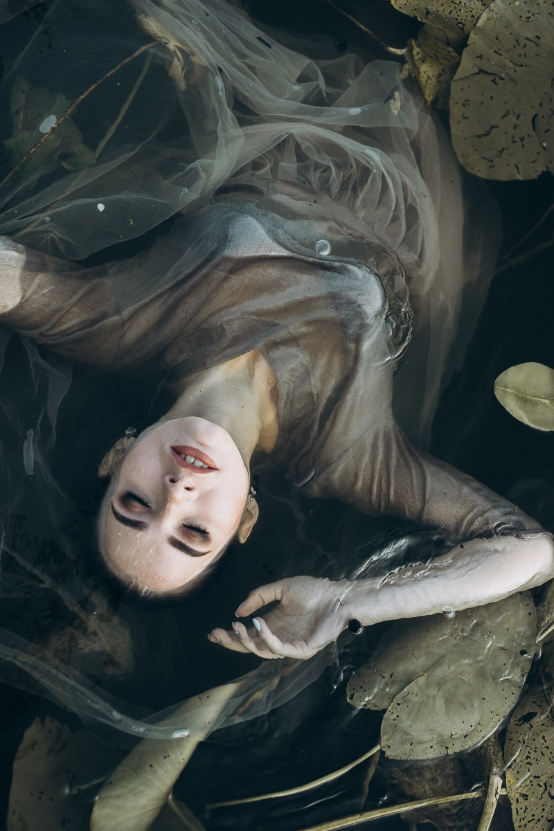 Single Tear. Головна