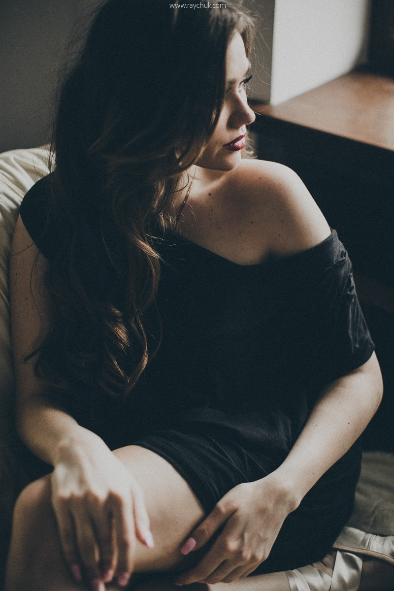 I Can't Say No. Головна