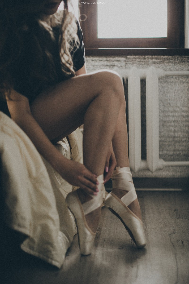 I Can't Say No. Головна