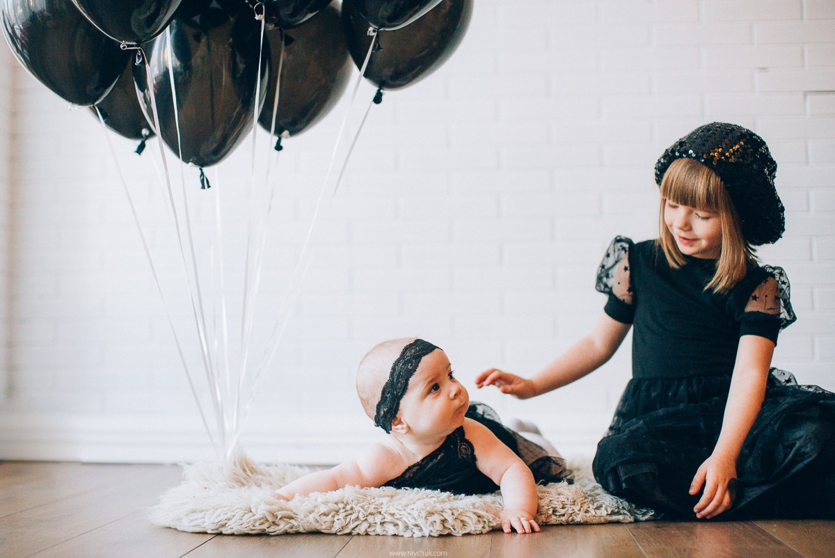 Black dress. Family. Головна