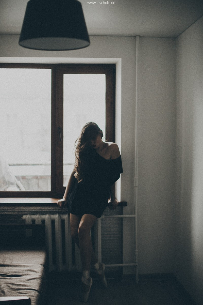 I Can't Say No. Головна