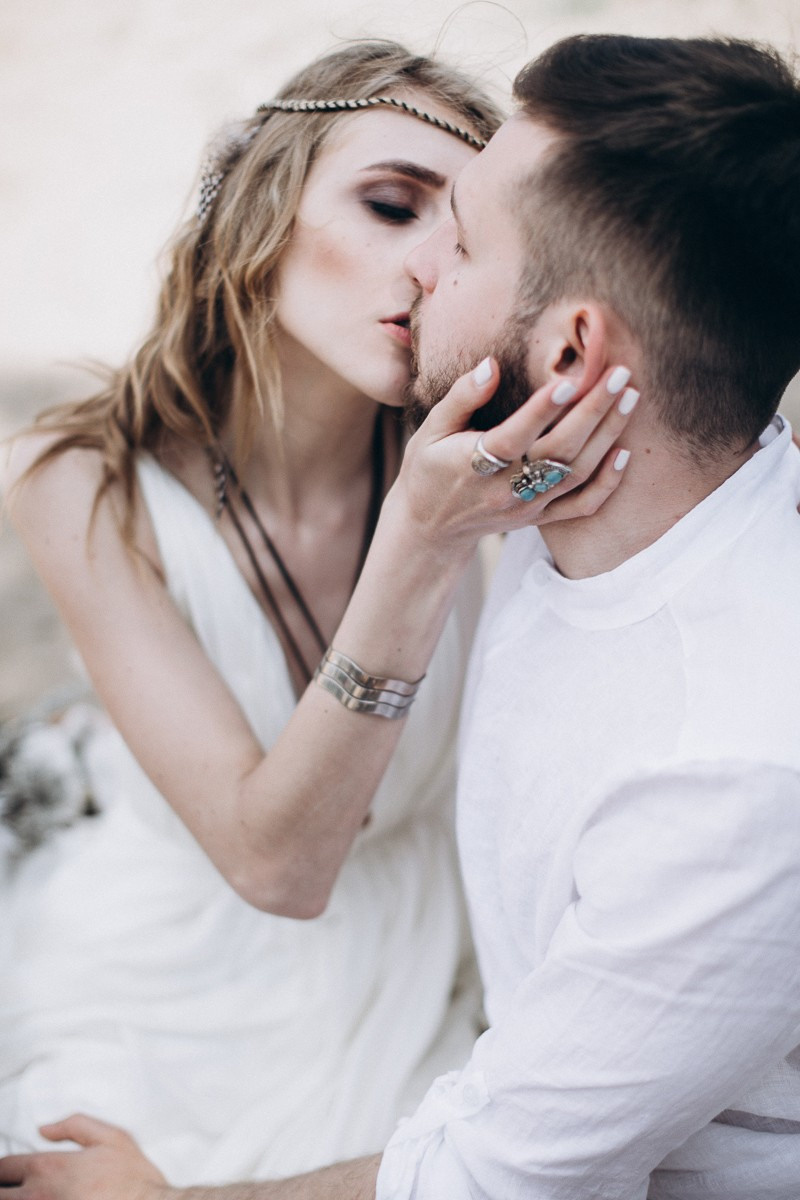 I Belong To You. Головна