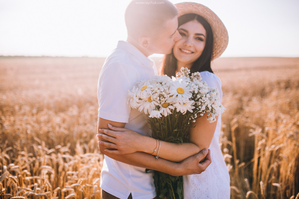 You Are My Sun. Головна