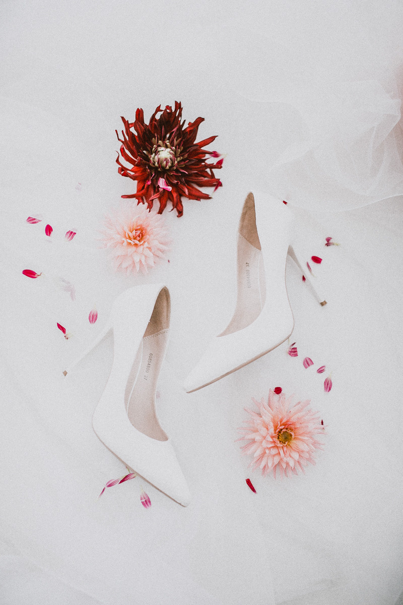 Love is Blindness. Головна