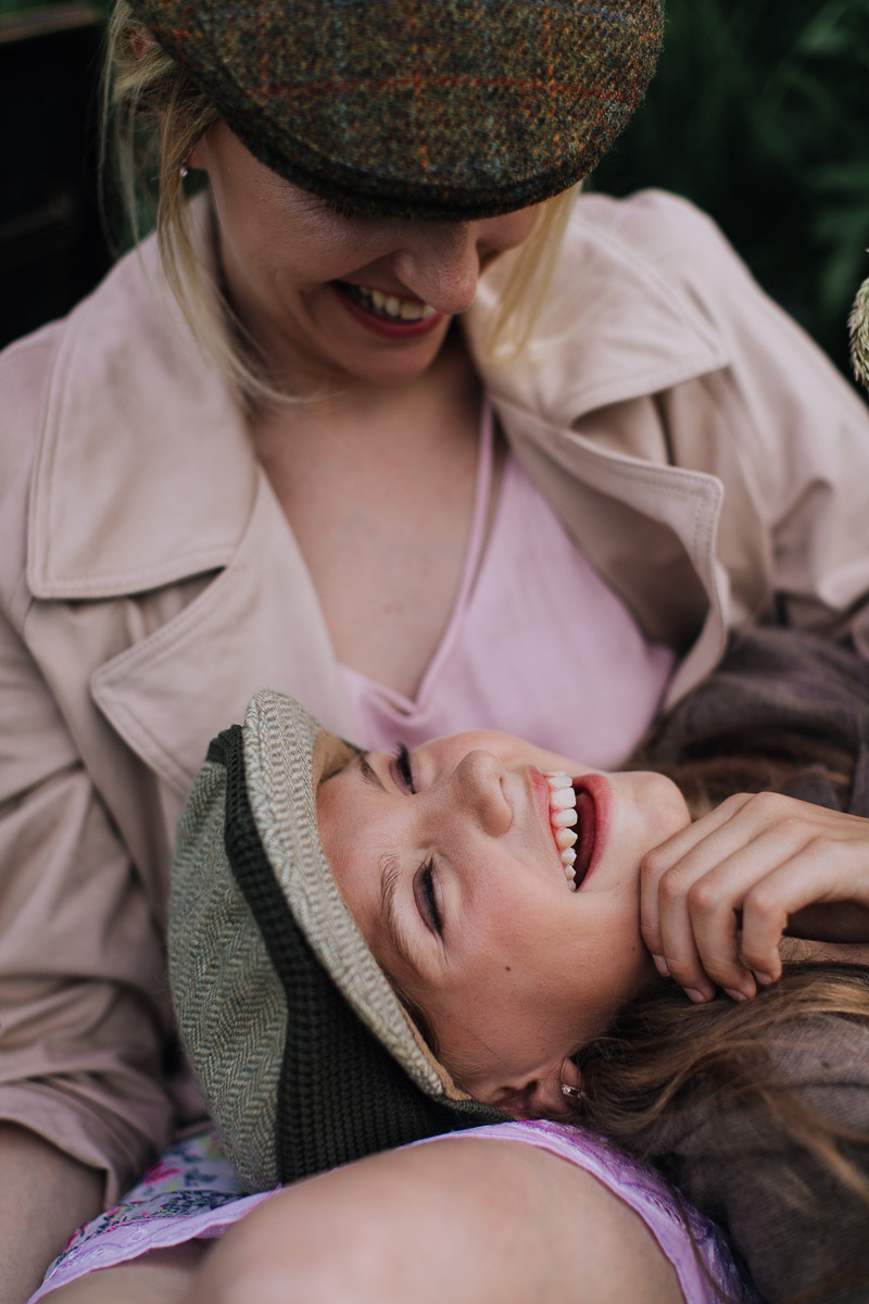 Мар"яна і Каміла. Головна