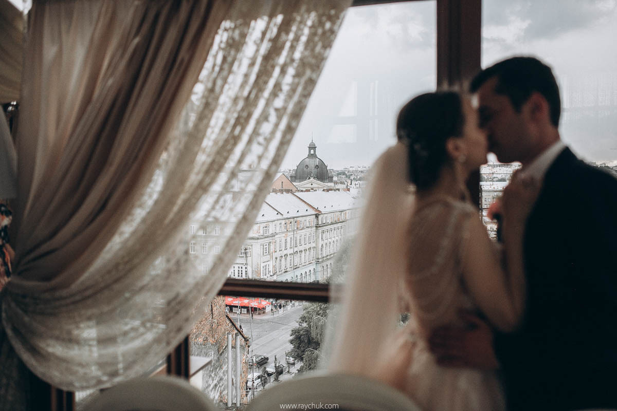 Яна&Юрій. Головна