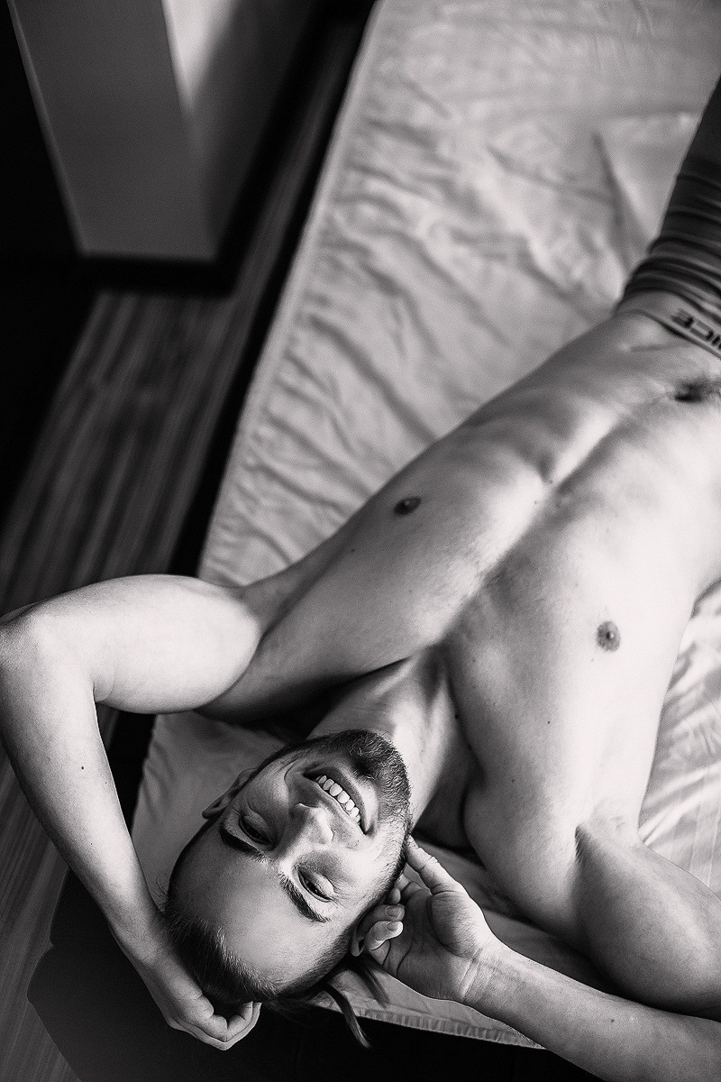 Life for Rent. Головна